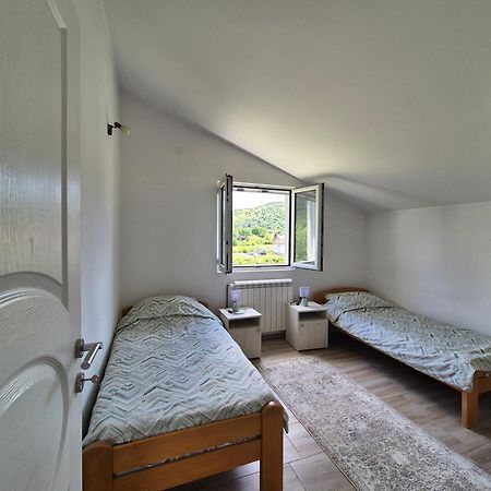 Cozy, Fully Equipped, Free Parking&Wifi, Quiet, 2Bd Apartment Podgorica Exterior photo