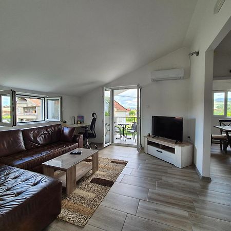 Cozy, Fully Equipped, Free Parking&Wifi, Quiet, 2Bd Apartment Podgorica Exterior photo